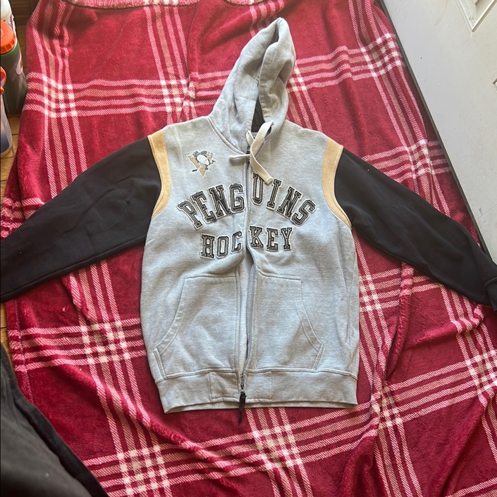 Penguins Hockey Gray and Black Hoodie